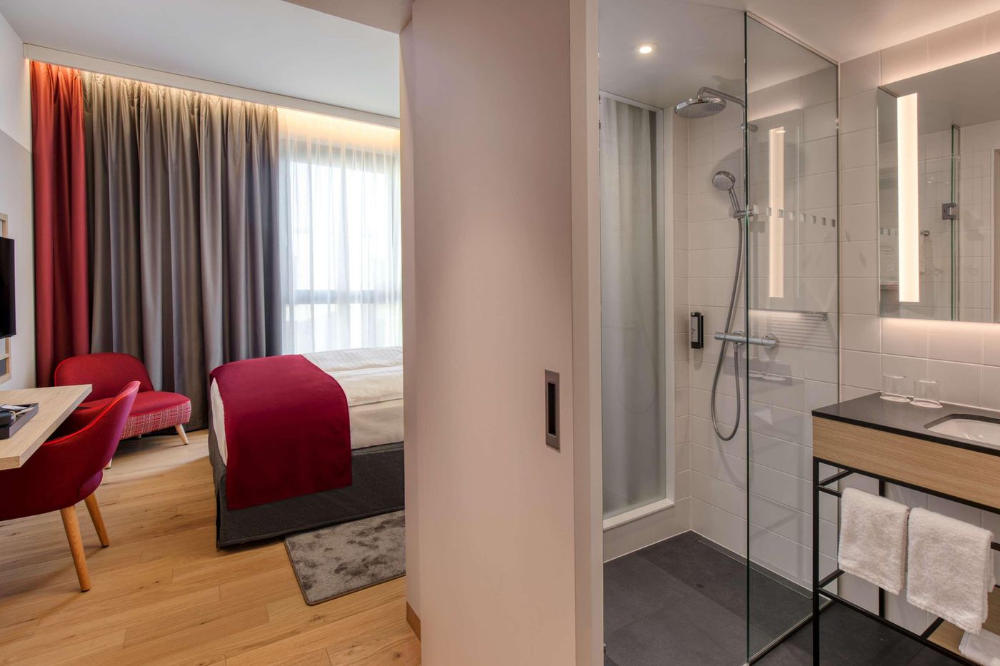 IntercityHotel-Berlin-Airport-BER-Terminal-1-2-Room-36