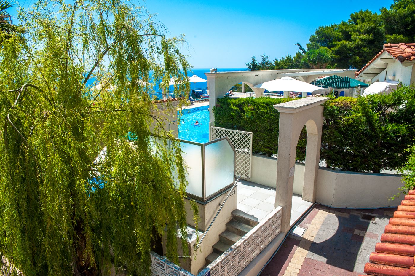 Mouikis-Sun-Village-Pool-1