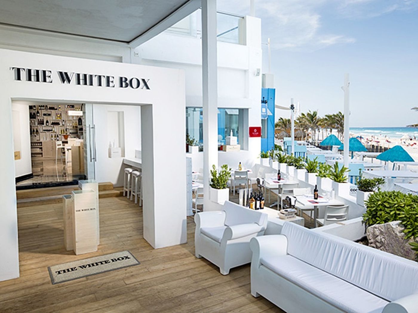 The-Pyramid-at-Grand-Oasis-Restaurant-23