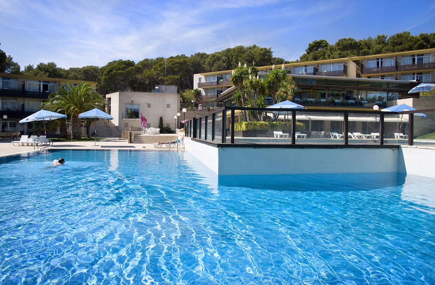 Comtat-Sant-Jordi-Aparthotel-Pool-10