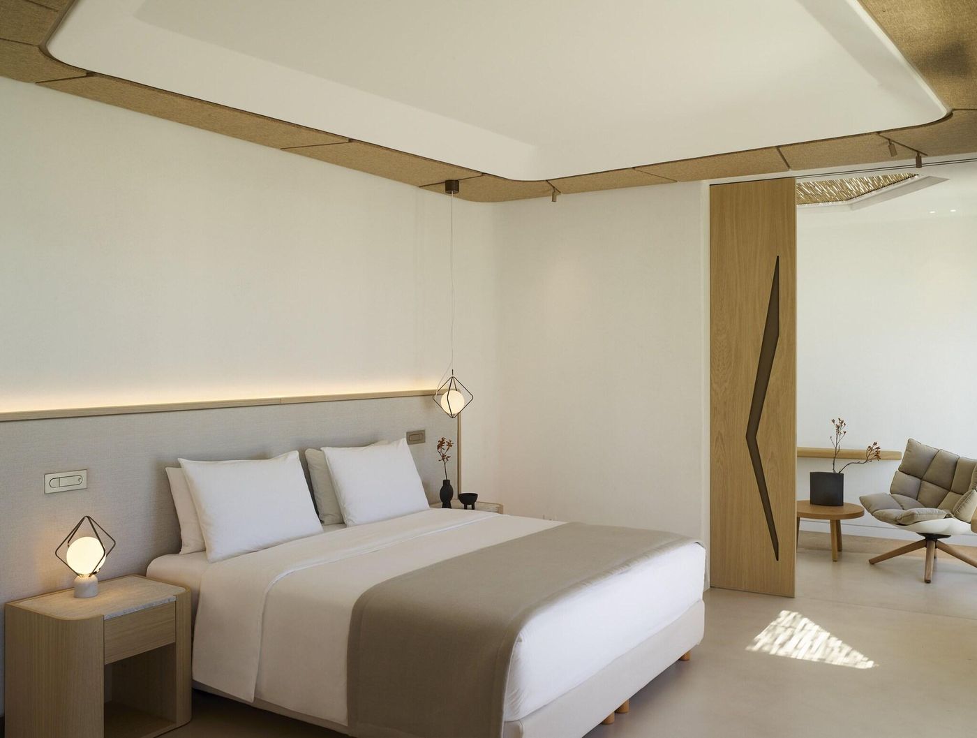 Bill---Coo-Suites-and-Lounge-Room-33