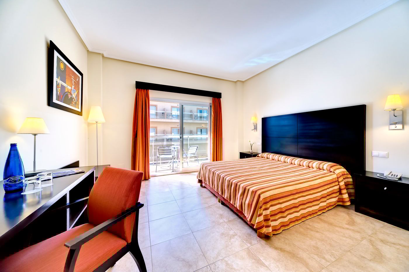 Cabogatamar-Garden-Room-24