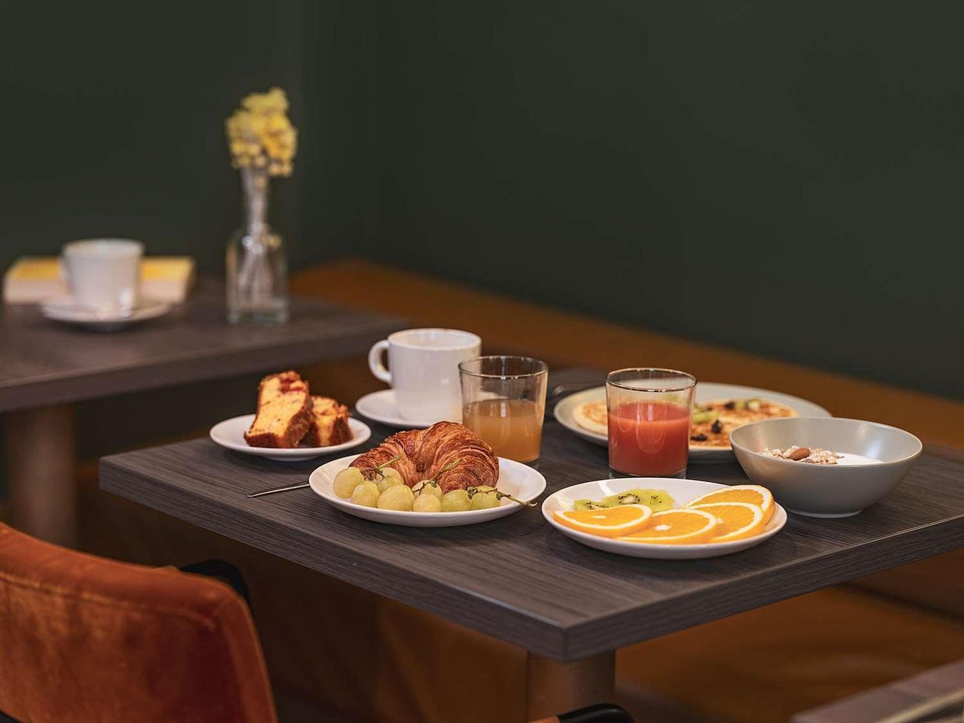 Bob-Hotel-By-Elegancia-Restaurant-48