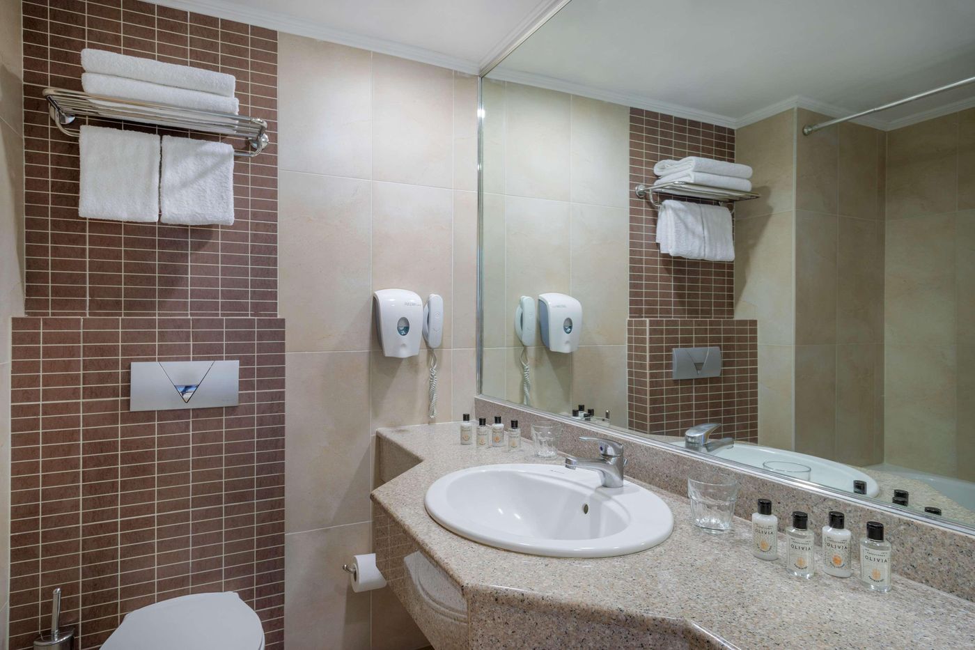 Smarline-Cosmopolitan-Room-59