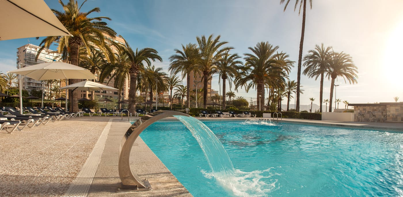 Gran-Hotel-Delfin-Pool-1