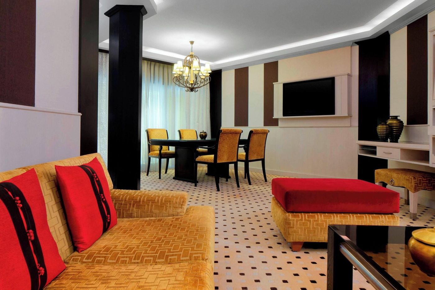 Le-Meridien-Dubai-Hotel---Conference-Centre-Room-49