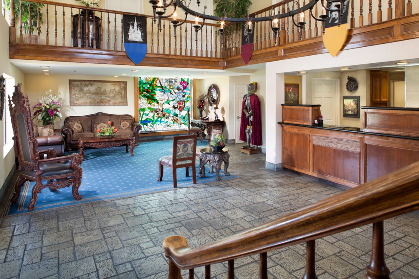 Castle-Inn-and-Suites-Lobby-5