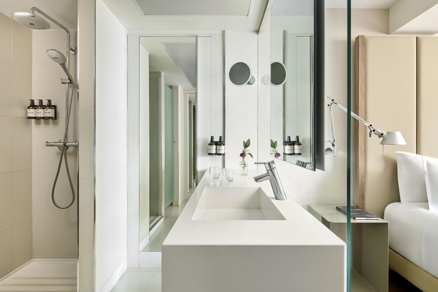 NH-Paseo-de-la-Habana-Room-28