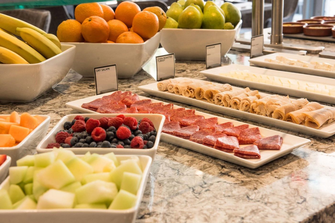 Ac-Hotel-By-Marriott-Boston-Cleveland-Circle-Restaurant-48