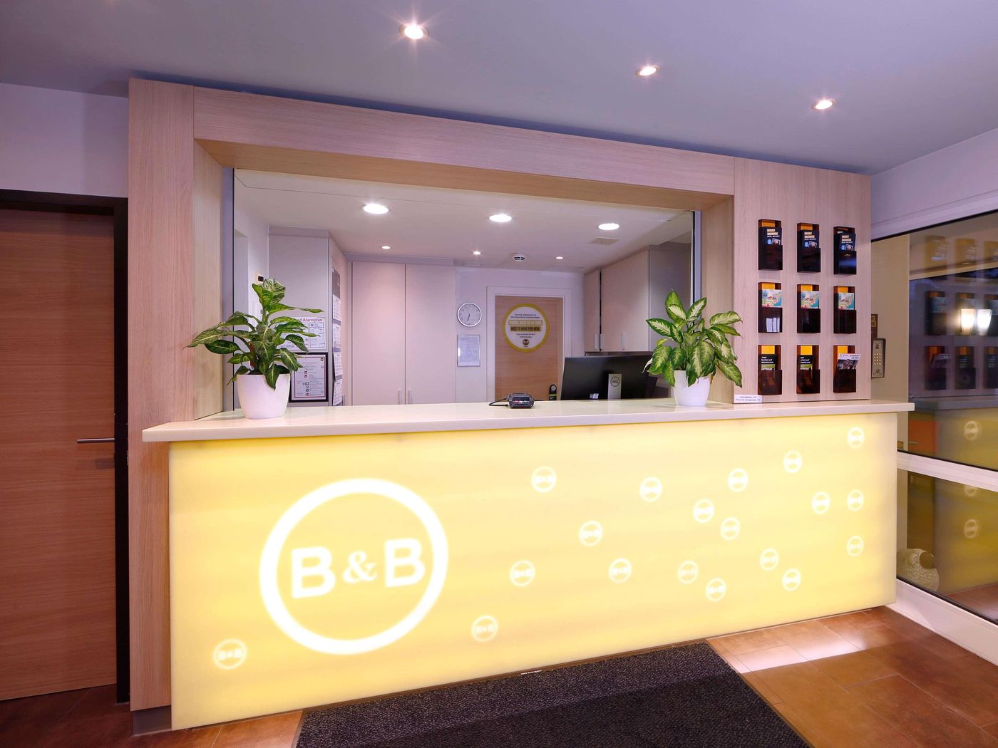 B-B-Hotel-Berlin-Sud-Genshagen-Lobby-17