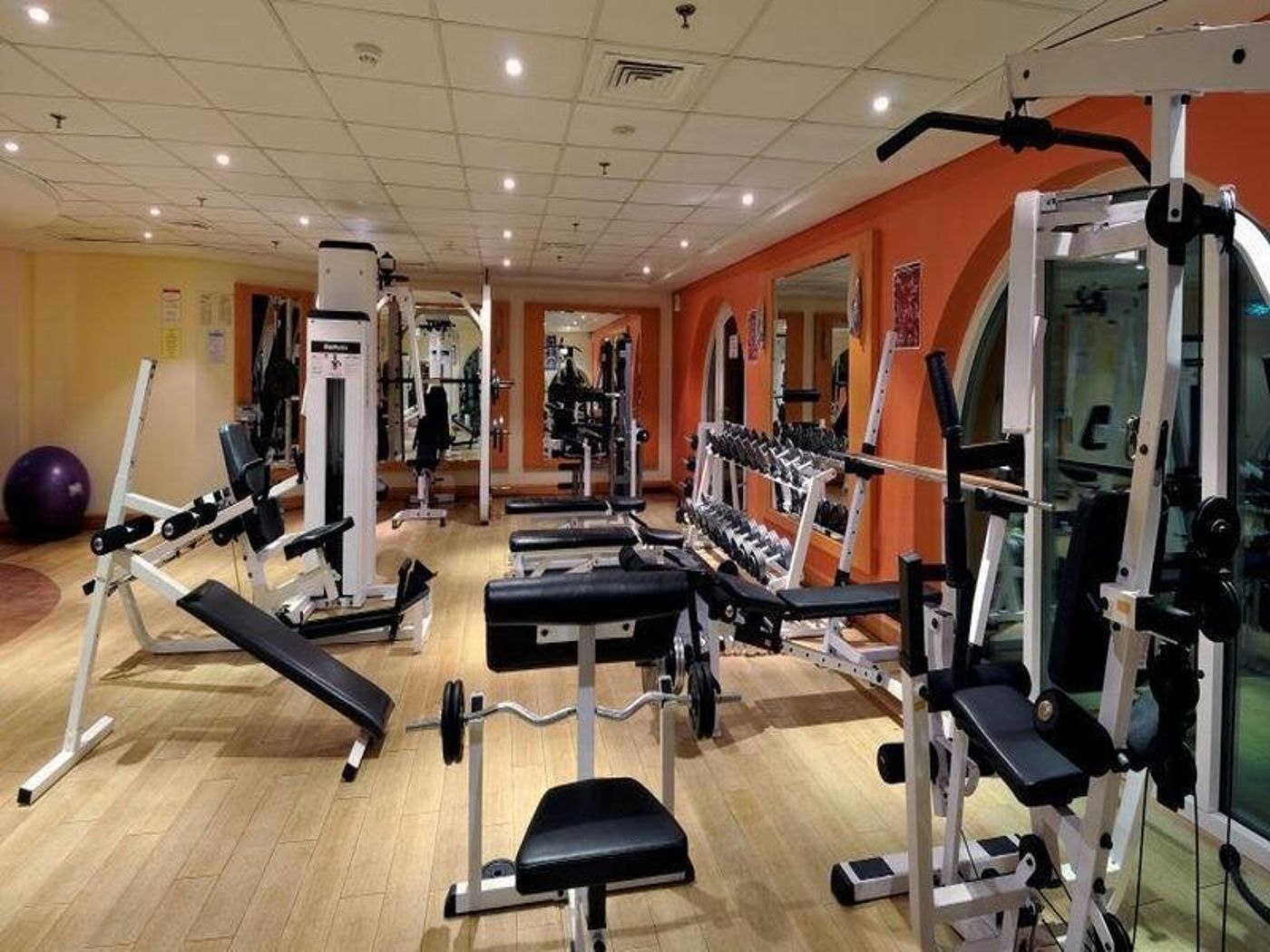 Ramada-Dubai-Sports-and-Entertainment-15