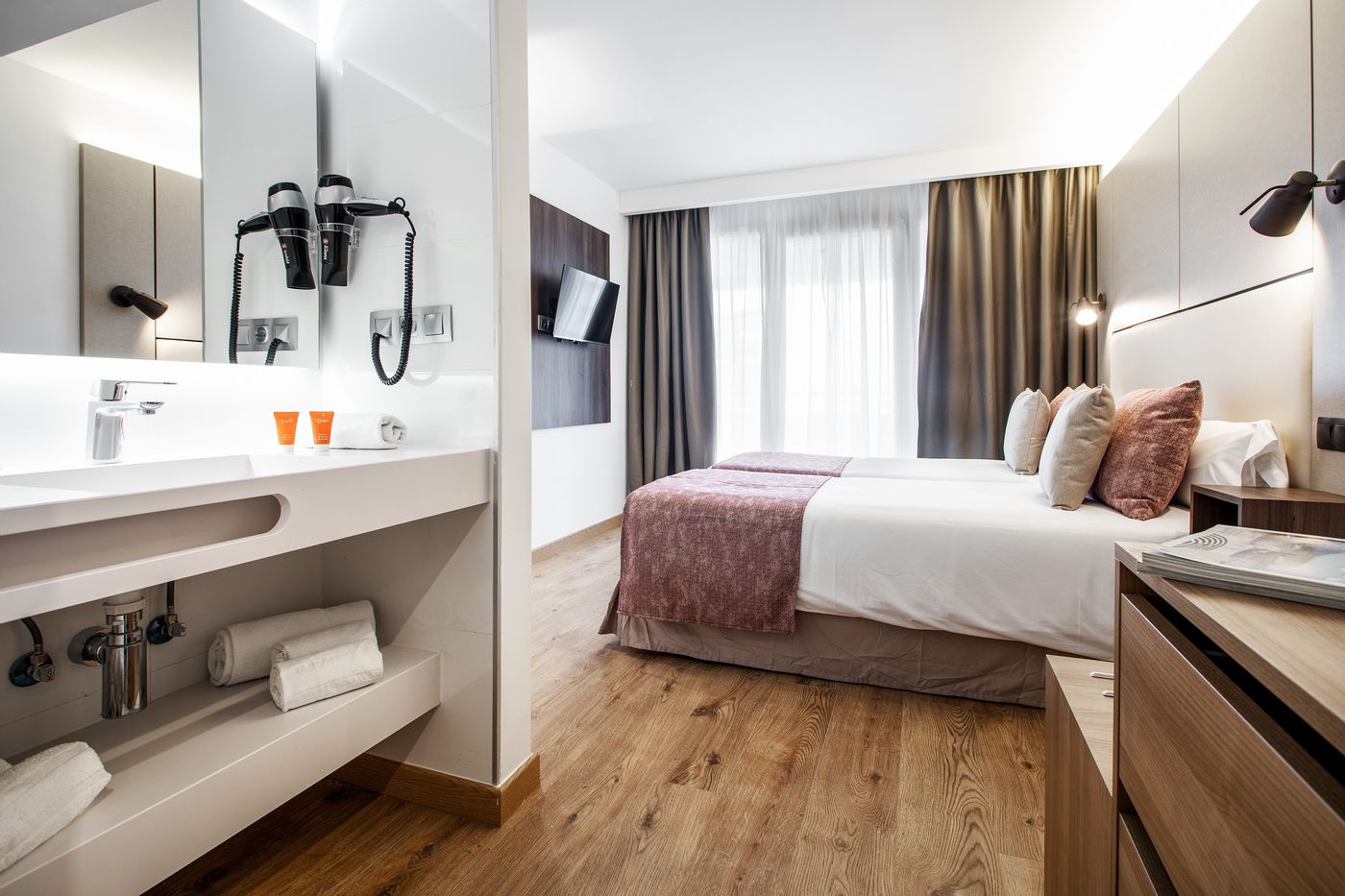 Aptos-Eurobuilding-2-Room-28