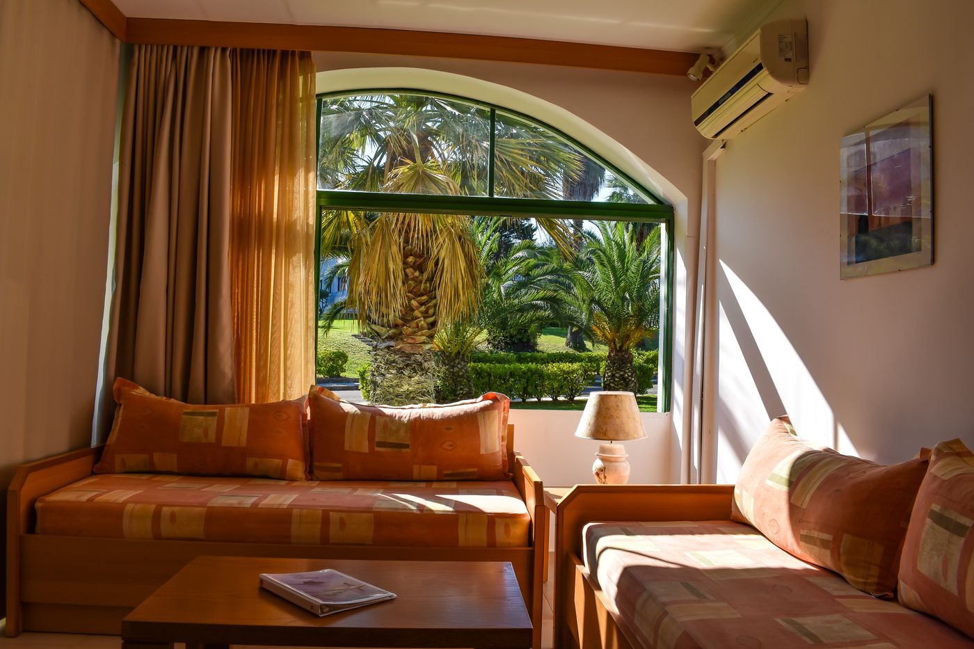 Govino-Bay-Apartments-Room-30