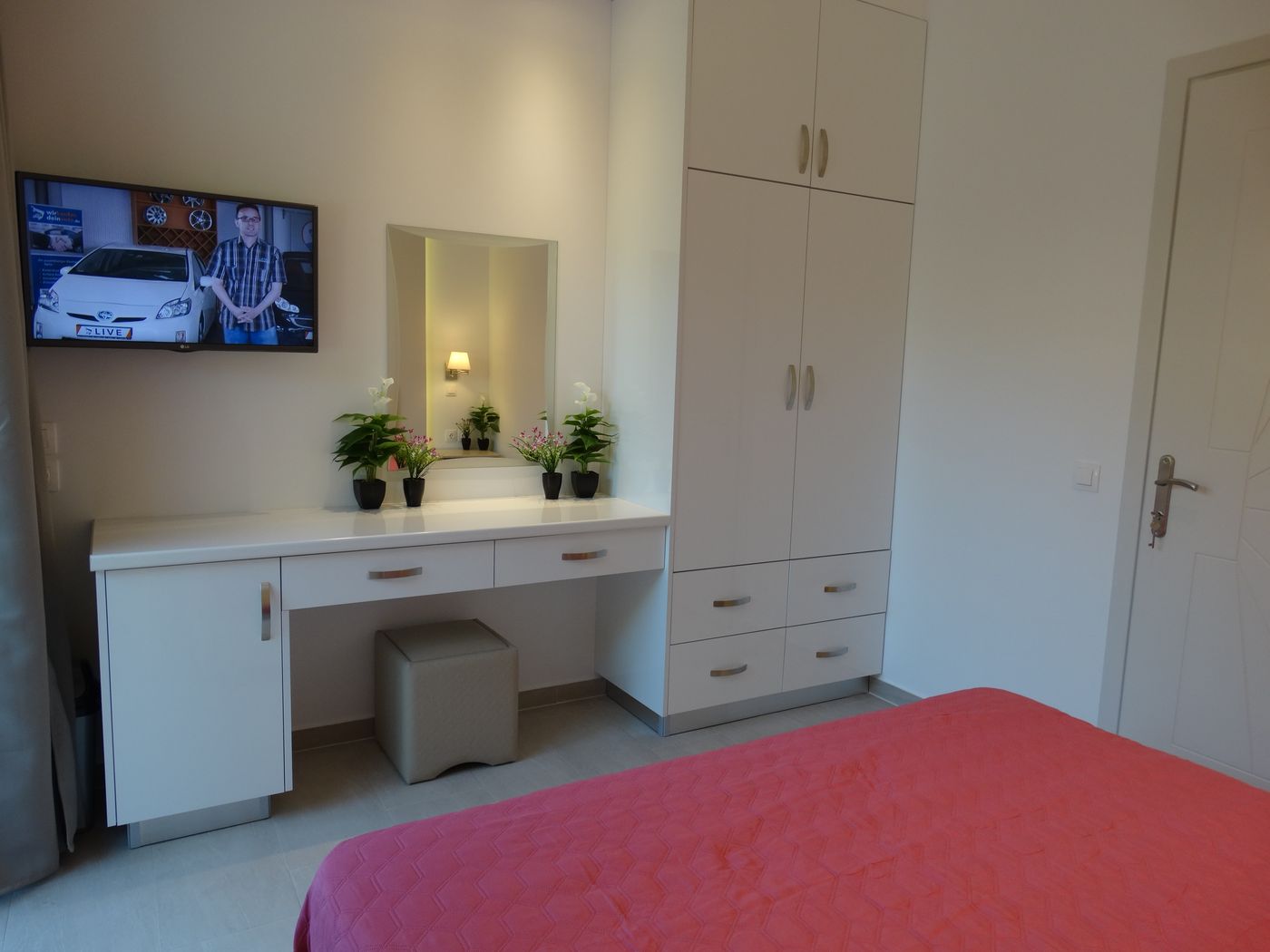 Makis-Apartments-Room-27