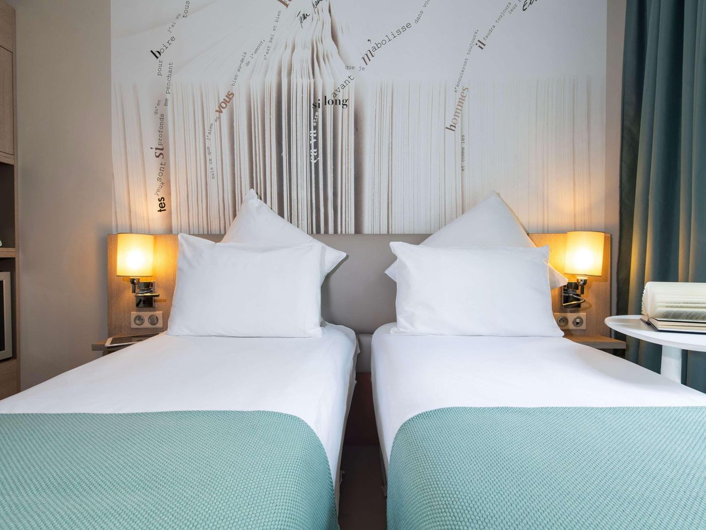 Hotel-Mercure-Paris-Montparnasse-Raspail-Room-30