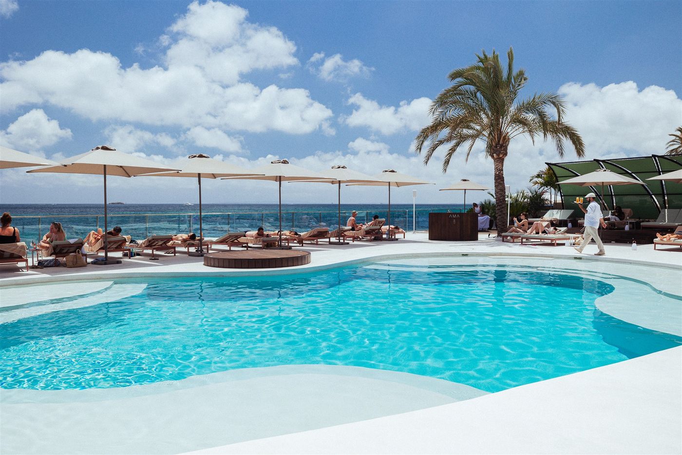 Santos-Ibiza-Coast-Suites-Pool-4