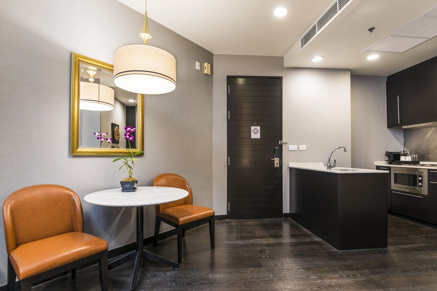 Chatrium-Hotel-Riverside-Bangkok-Room-12