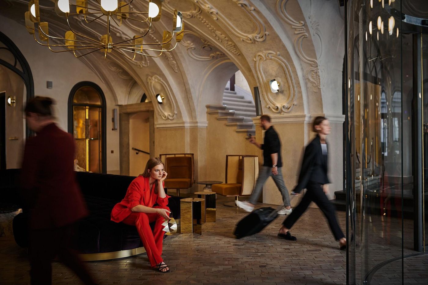 H15-Luxury-Palace-Lobby-18