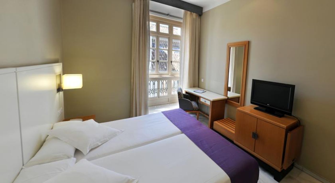 Atarazanas Malaga Boutique Hotel