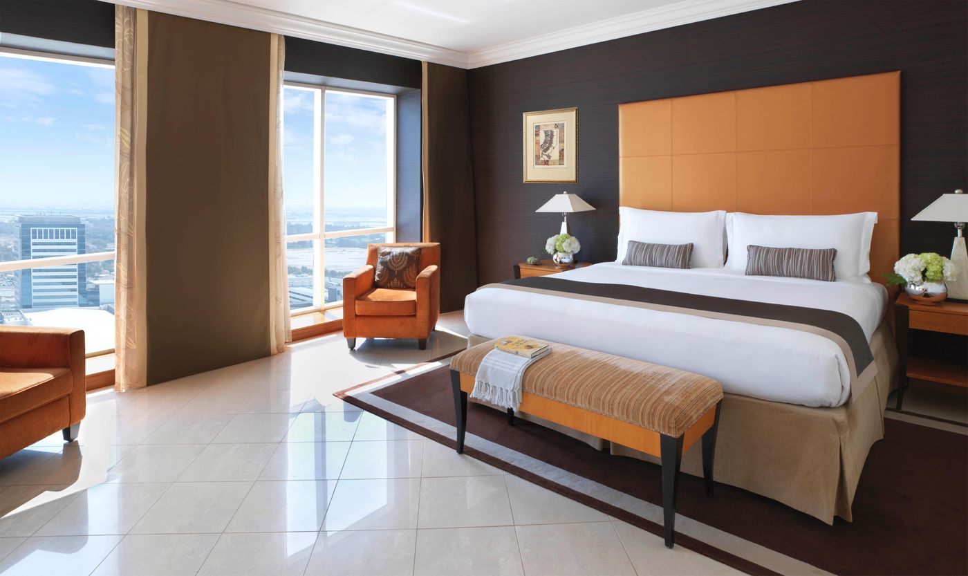 Fairmont-Dubai-Room-15