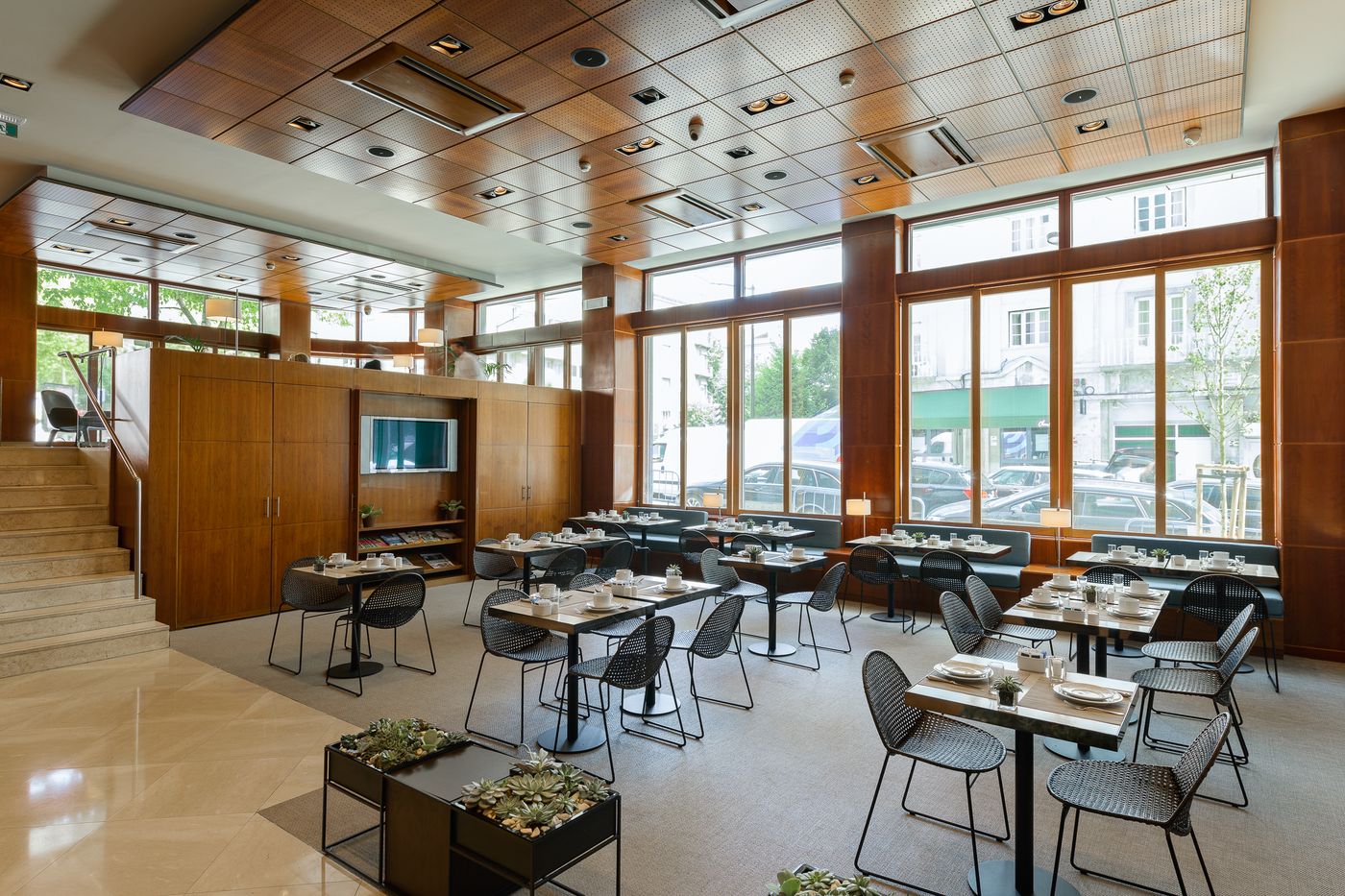 Dom-Carlos-Liberty-Restaurant-7