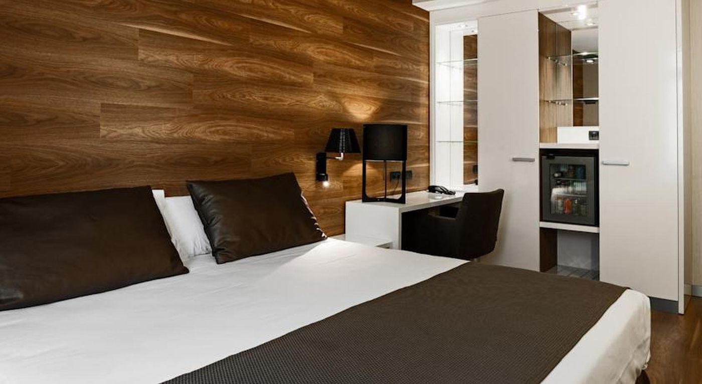 Catalonia-Puerta-del-Sol-Room-41