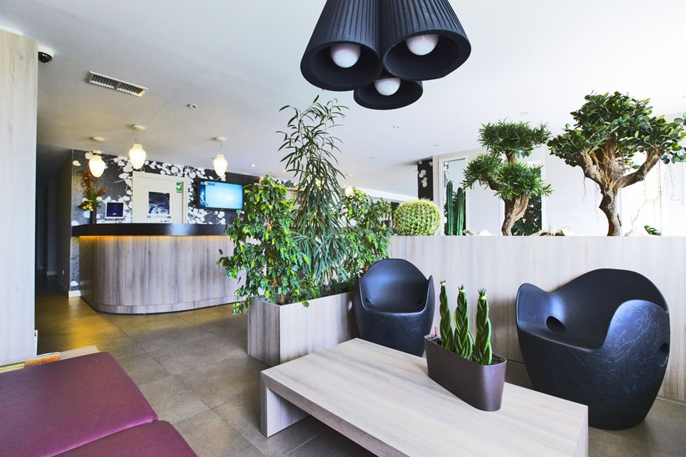 Kyriad Lyon Est - Saint Bonnet De Mure - France - LYON - Lobby - 1