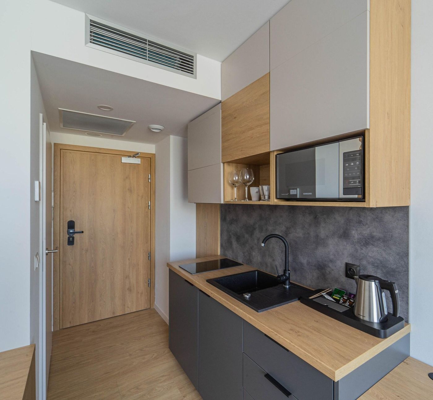 Milo Aparthotel-Poland-Wroclaw-Room-10