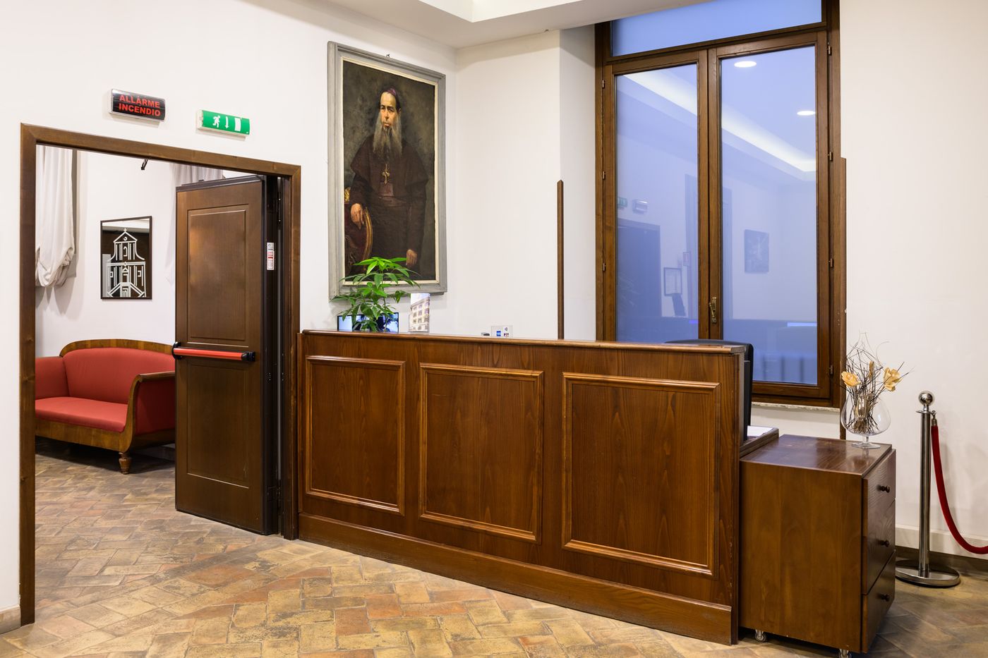 Hotel-Casa-I-Cappuccini-Lobby-11