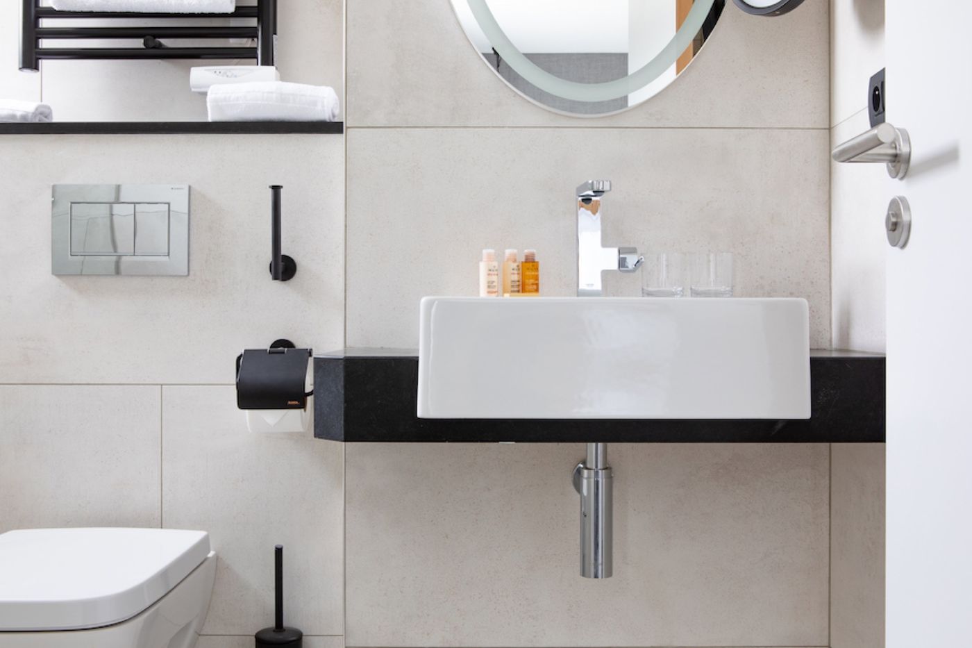 Hotel-Maison-Mere-Room-60