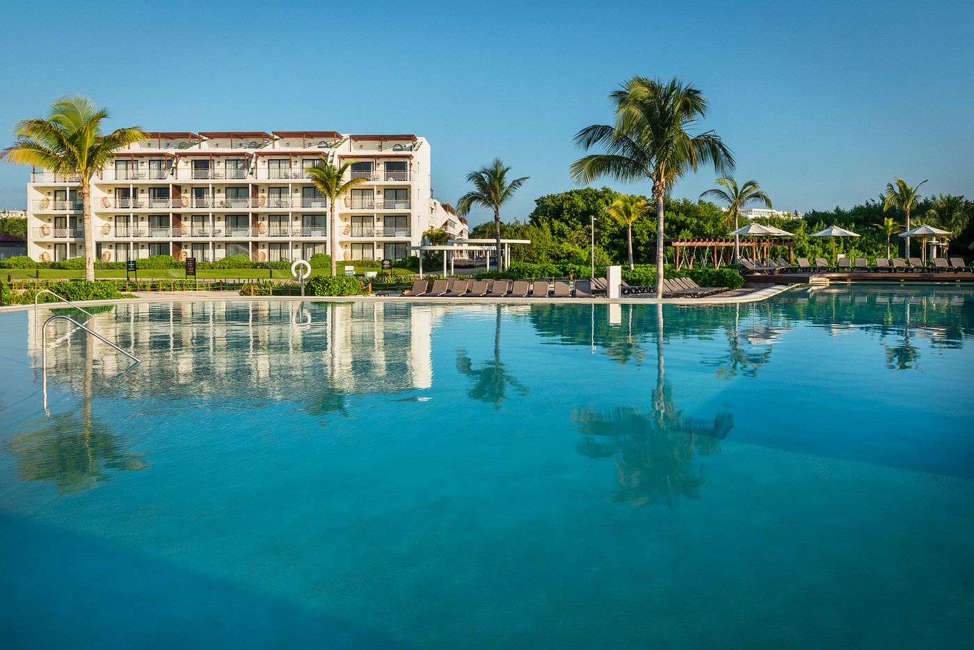 Ocean-Riviera-Paradise-El-Beso---Adults-Only-General-view-2