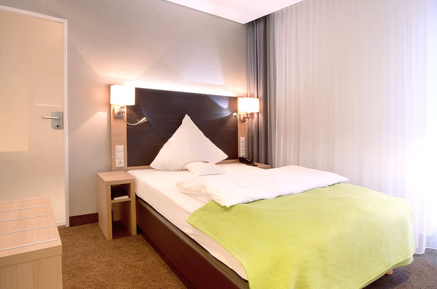 Ringhotel Loew'S Merkur -Germany-Nürnberg-General view-2