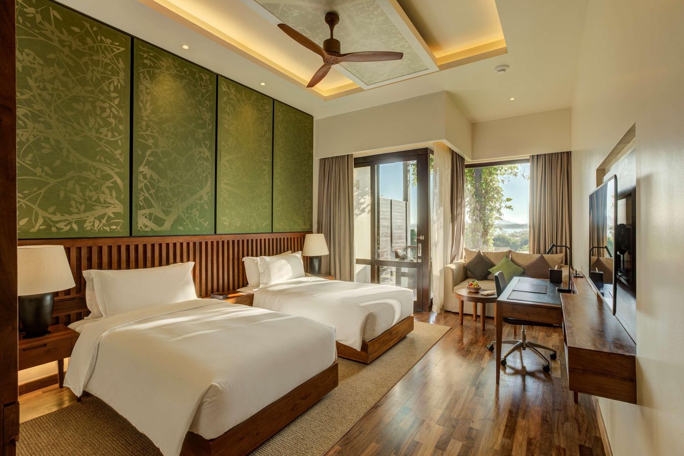 DoubleTree-by-Hilton-Weerawila-Rajawarna-Resort-Room-20