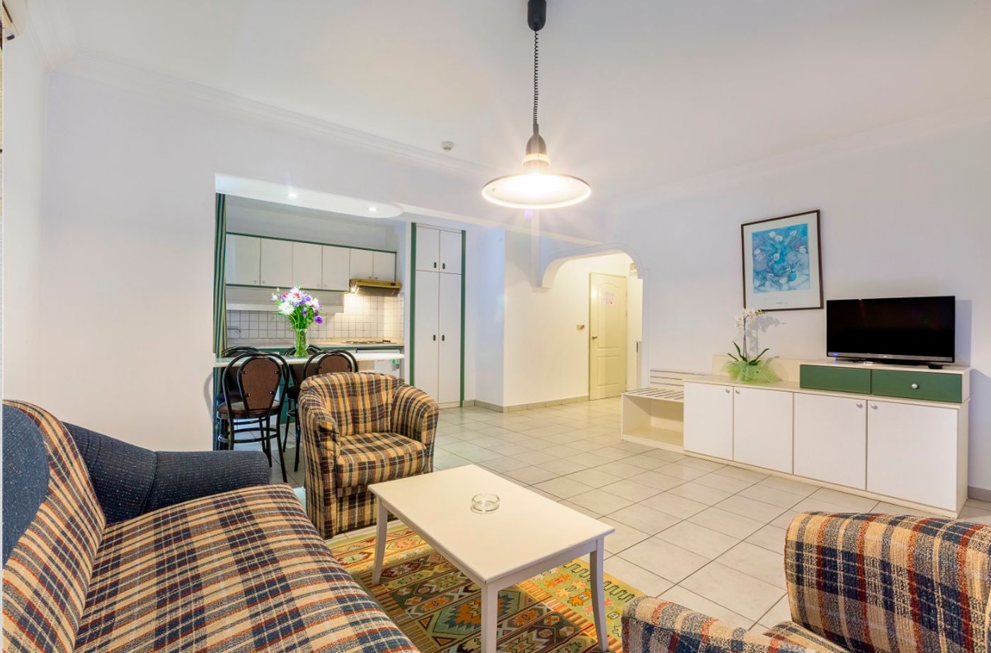 Sifalar-Apart-Hotel--Room-21