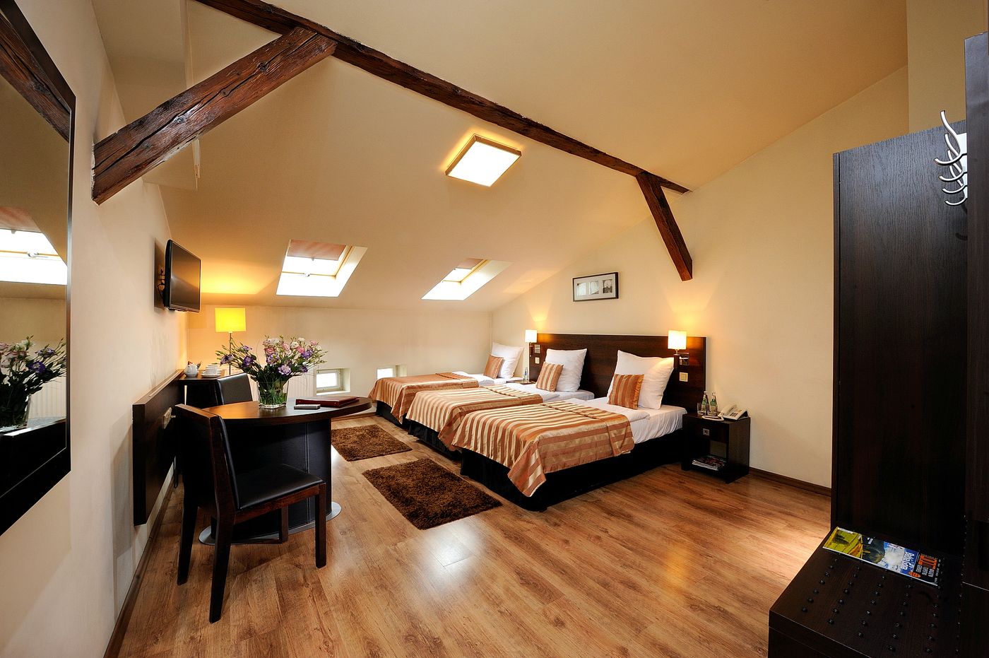 Spatz-Aparthotel-Room-11