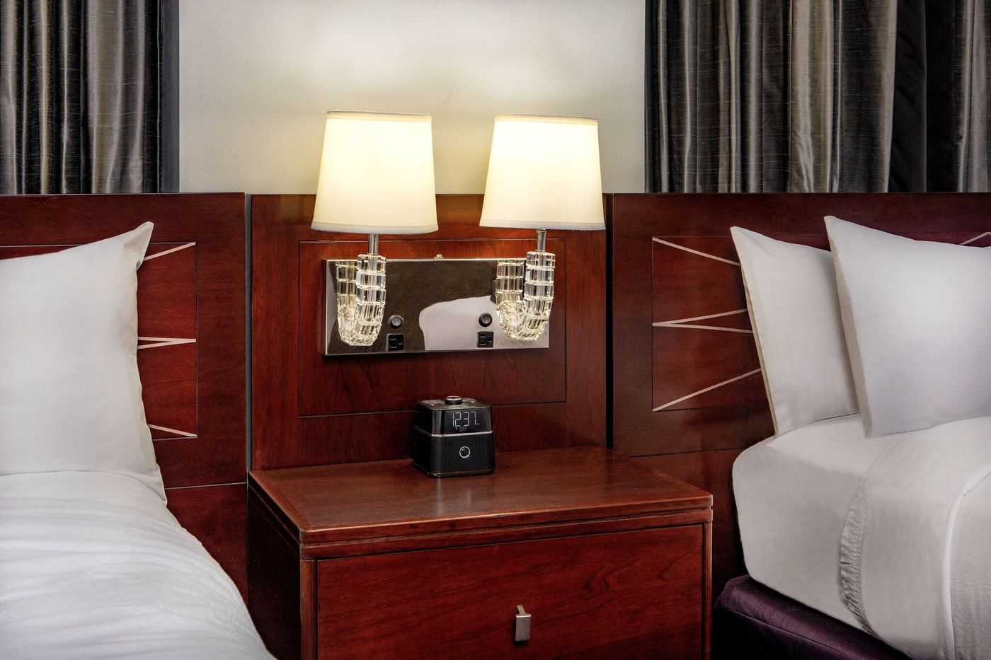 Courtyard-Boston-Downtown-Room-35