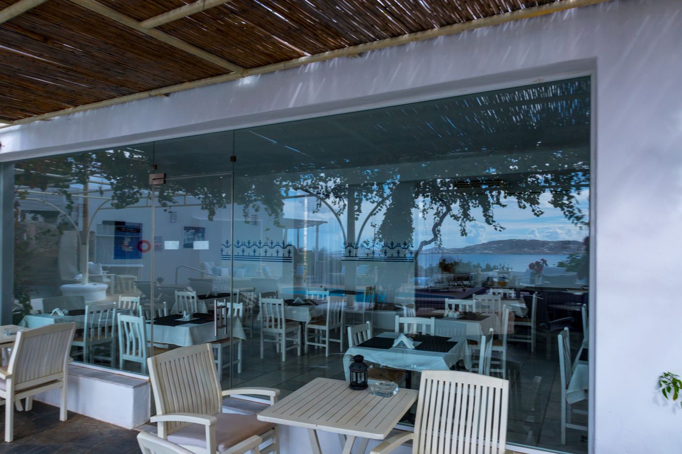 Rhenia-Bungalows-Restaurant-6