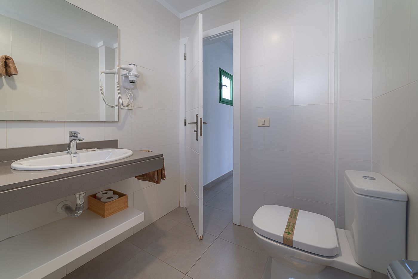 Elena-Apartamentos-Room-28