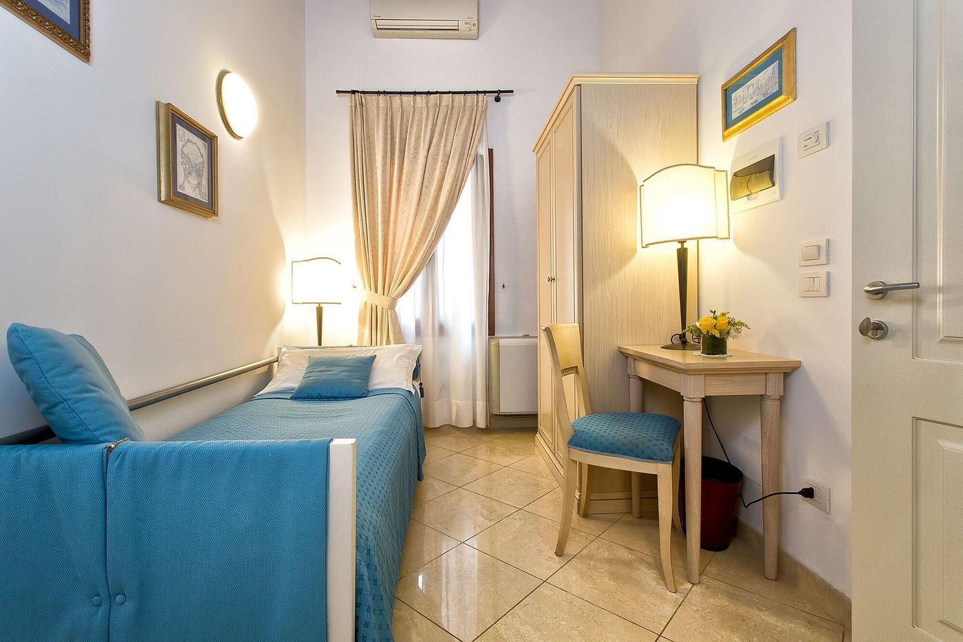 Alla-Vite-Dorata-Room-17