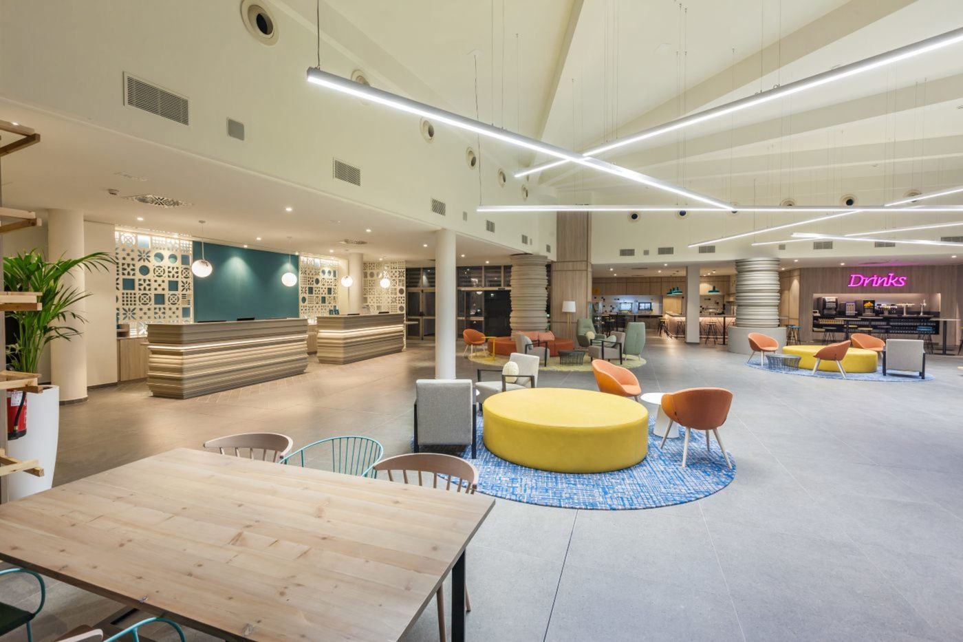 Abora-Interclub-Atlantic-by-Lopesan-Hotels-Lobby-57