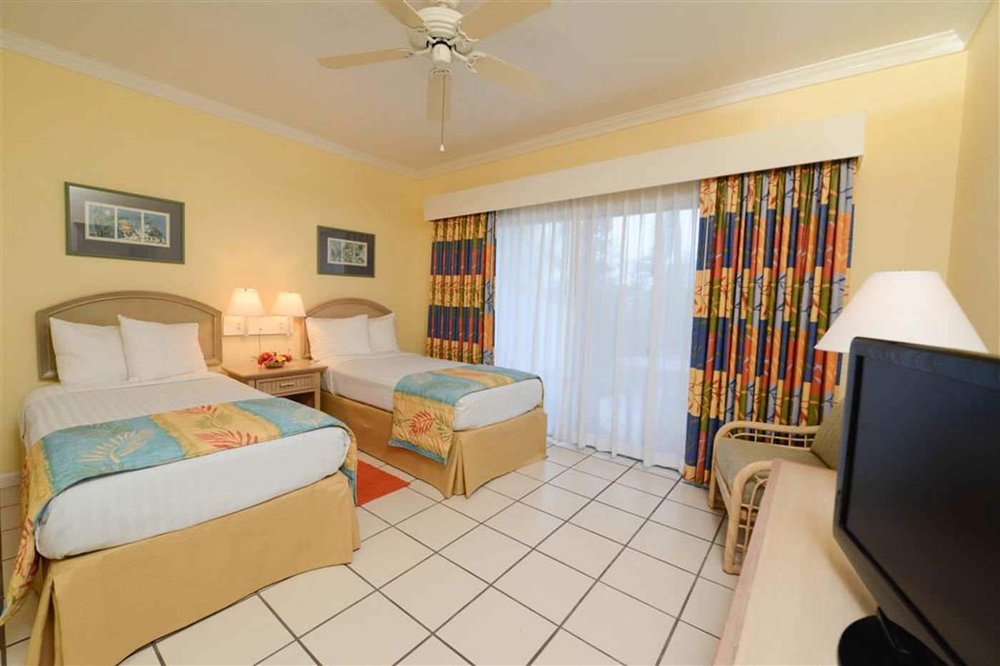 Bay-View-Suites-Paradise-Island-Room-12