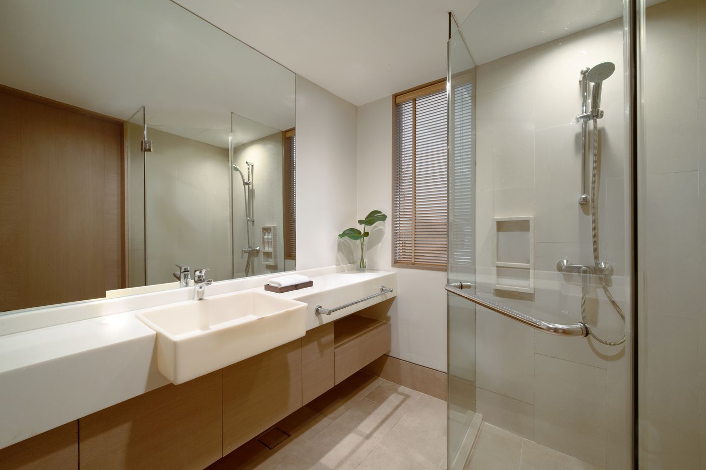 Avani-Ratchada-Bangkok-Room-42