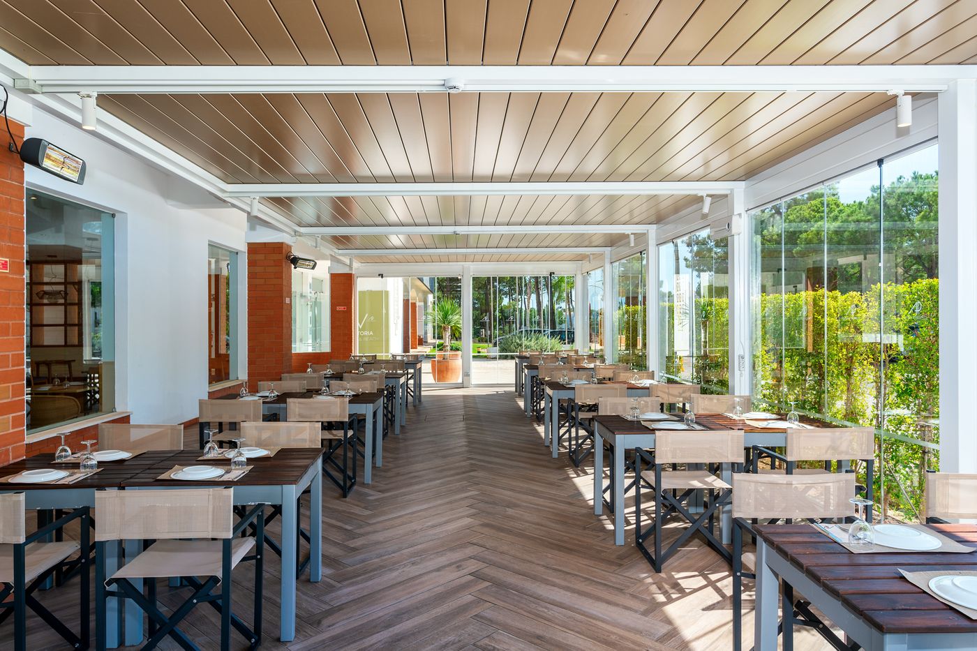 AP-Victoria-Sports---Beach-Restaurant-33