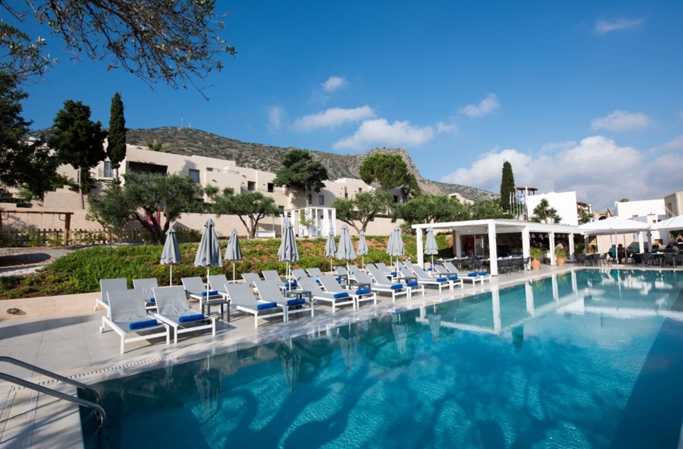 Sundance Apartments & Suites