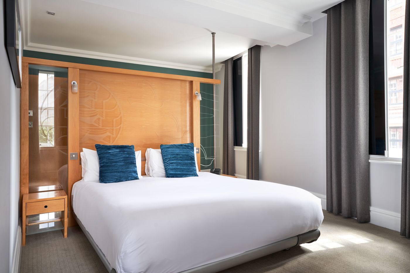 Thistle London Park Lane - United Kingdom - London - Room - 1