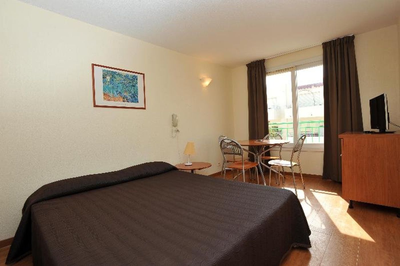 Inter-Hotel-Sea-Side-Park-Room-10