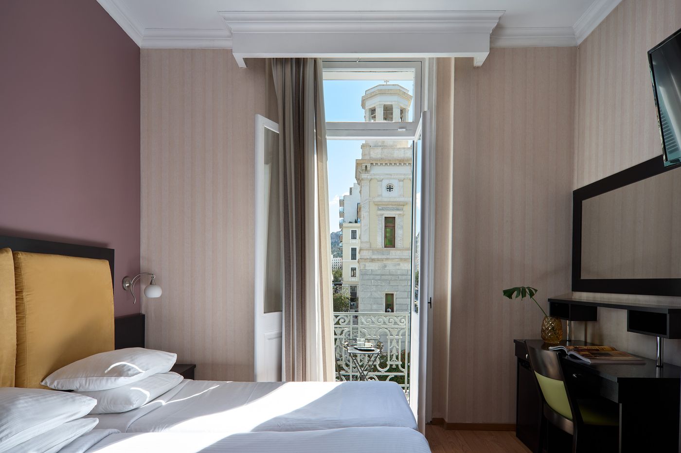 Delphi-Art-Hotel-Room-5