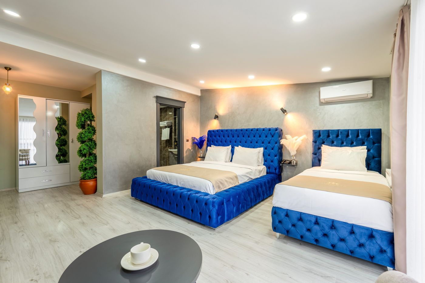 Monezza-Hotel-Room-29