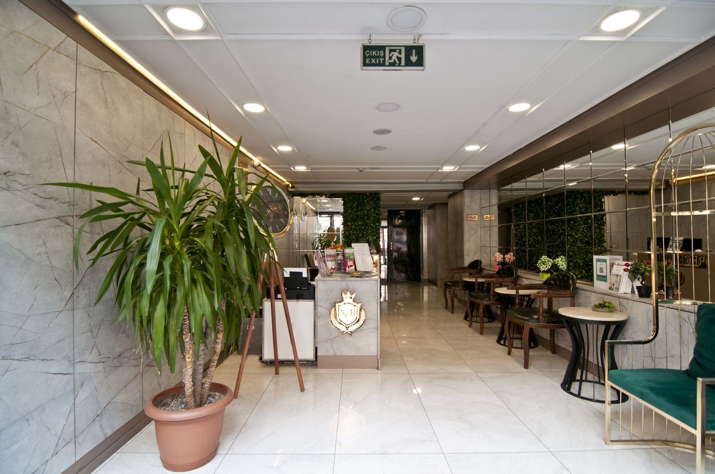 Nova-City-Hotel-Lobby-1
