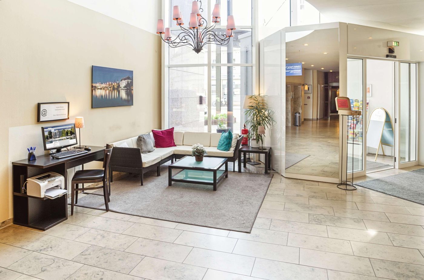 Hotel-am-Schloss-Koepenick-Berlin-by-Golden-Tulip-Lobby-5